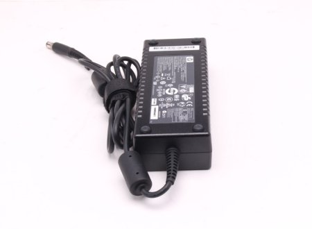 (image for) Adapter Charger HP Compaq Business Notebook NC Serie + Cord 135W